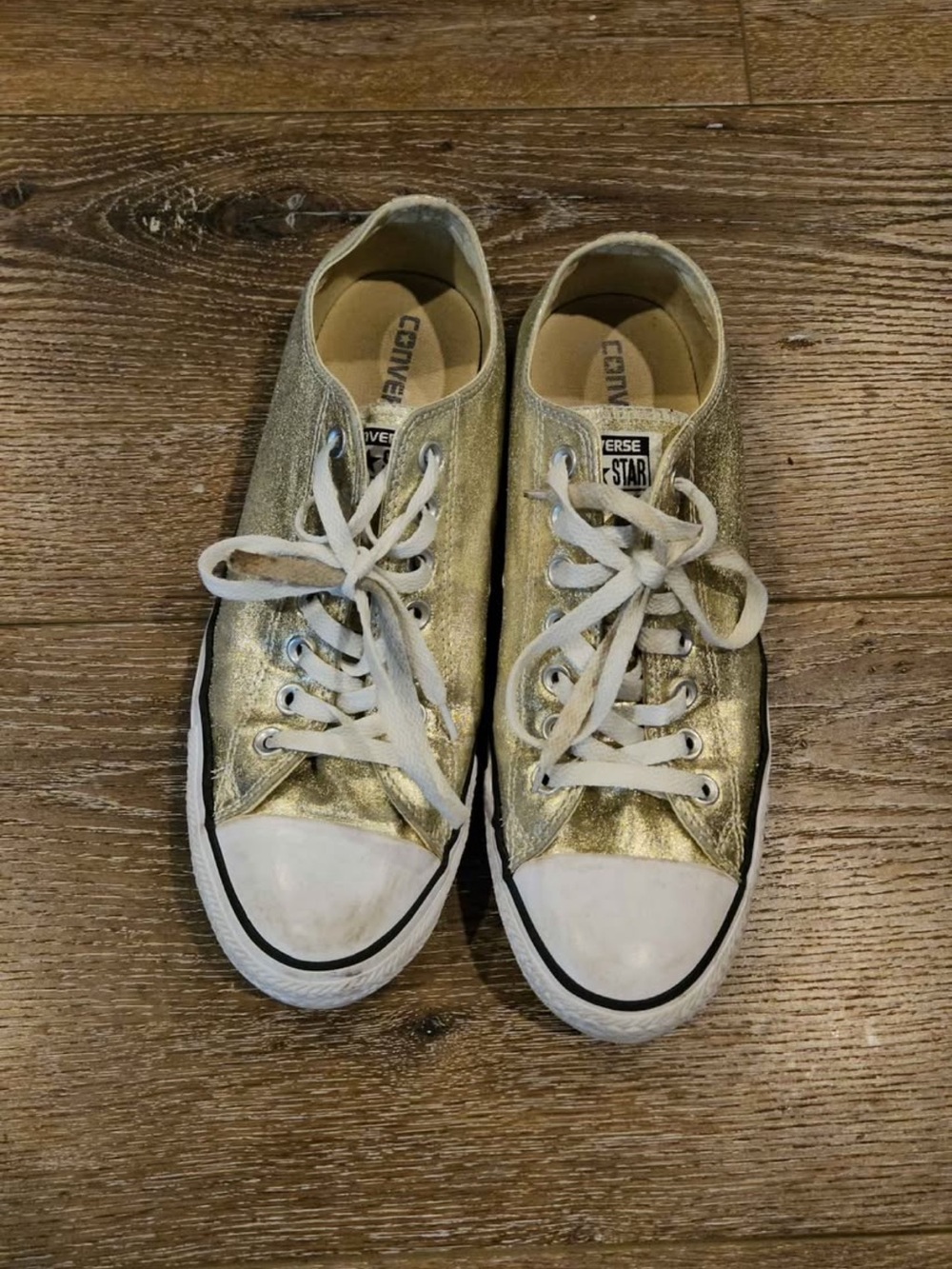 Converse Metallic Gold Low Top Sneakers with White Accents Women’s 11 Men’s 9